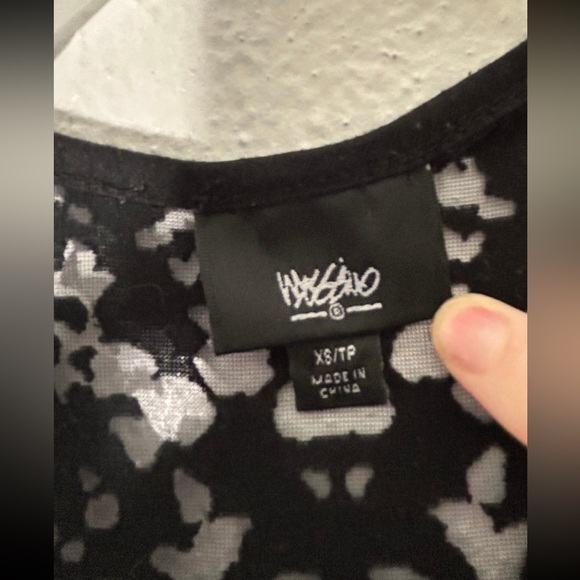 Top - Picture 2 of 3